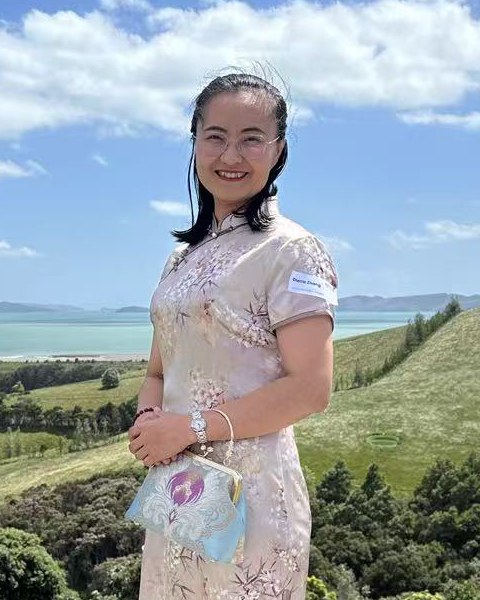 Diana 张老师个人照片